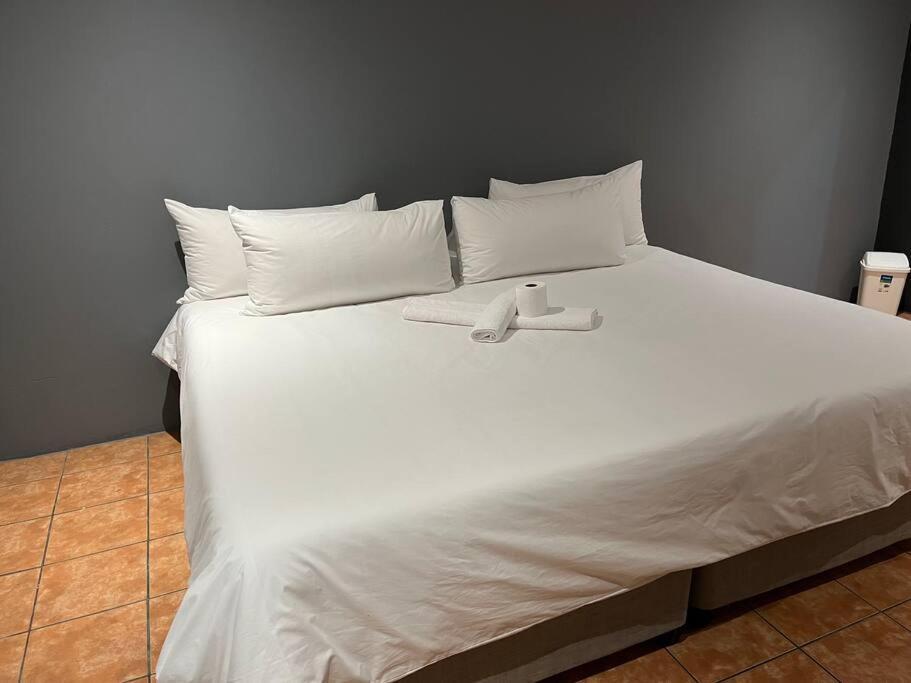 Mofolo Guest House Soweto Kültér fotó