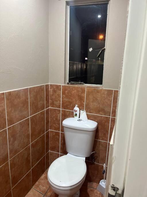 Mofolo Guest House Soweto Kültér fotó