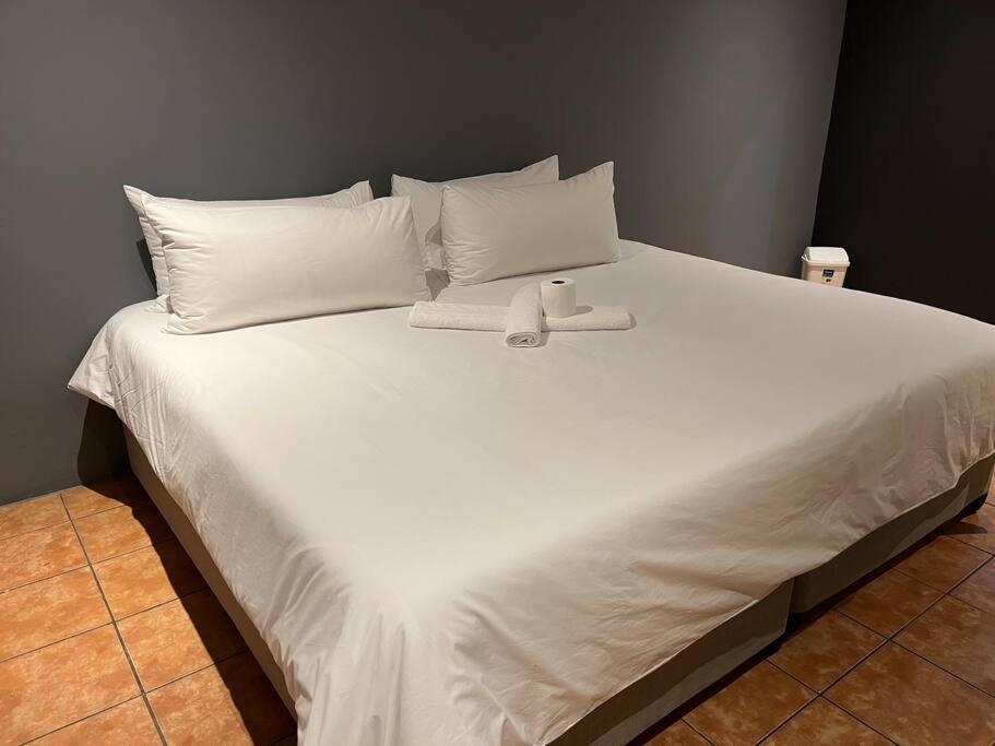 Mofolo Guest House Soweto Kültér fotó