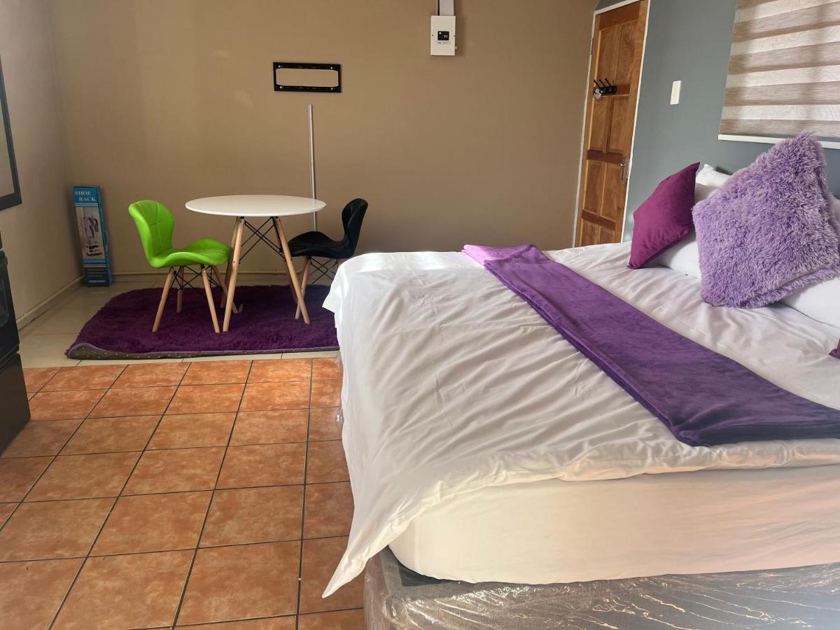 Mofolo Guest House Soweto Kültér fotó